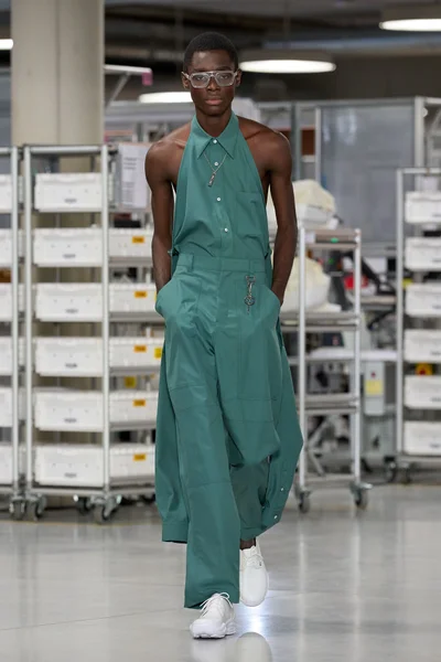 Look 38